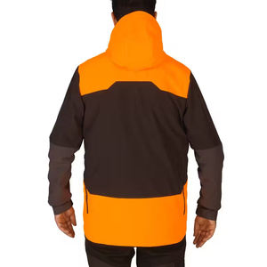 Veste de chasse pour homme personnalisée, couleur orange vif, imperméable, coupe-vent, respirante, en softshell, style safari, avec capuche amovible - Product Image 2