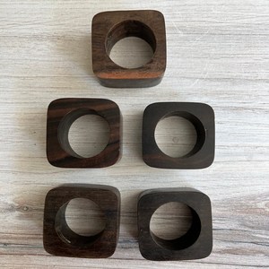 Natural Wooden Napkin <b>Ring</b> <b>Cheap</b> Price Elegant Napkin Holder <b>Rings</b> for Dining Table Wedding Party - Product Image 1