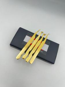 Pince à cils plaquée or 24 carats avec pointe en fibre, prise diamantée, isolation à 90 degrés, pour extensions de cils et volume - Product Image 6
