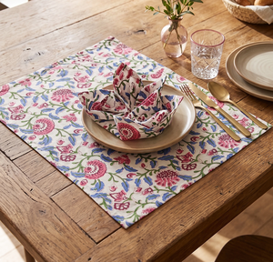 Servilletas de Mesa Reutilizables Ecológicas Hechas a Mano 100% Algodón con Estampado Floral Cuadrado Rosa, Estilo Cottage Core Farmhouse - Product Image 3