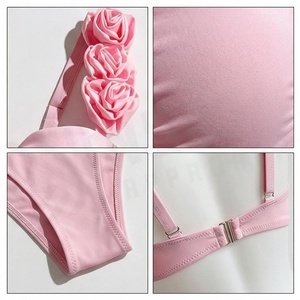 Ensemble bikini rose 2 pièces avec décoration florale 3D, haut bandeau et bas string, maillot de bain pour femme - Product Image 4