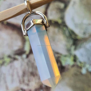 Venta al por mayor de joyería fina de calidad superior de plata 925 Opalite colgante collar con forma de punto chapado en oro de primera calidad encantos - Product Image 5