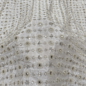 Fournisseur en gros de tissus en soie brodés de perles, fabricant de tissus en soie brodés de perles en Inde, tissu en soie brodé avec des perles - Product Image 6