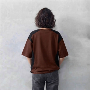T-shirt décontracté en coton oversize pour femme, style hip-hop, confortable, doux, avec logo personnalisé et surpiqûres contrastées, vente en gros - Product Image 4