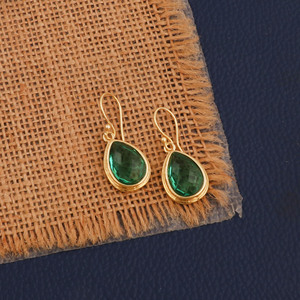 Boucles d'oreilles pendantes délicates en apatite, plaquées or 18 carats, faites à la main, non ternissables, style bohème, cadeau pour elle - Product Image 6