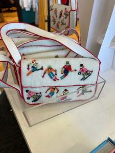 กระเป๋าถือดีไซน์ล่าสุด ปักลูกปัดด้วยมือ งานฝีมือประณีต กระเป๋าแฟชั่นสีสันตามสั่ง สำหรับผู้หญิงและเด็กผู้หญิง - Product Image 4