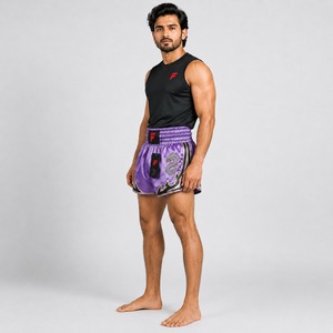 Shorts de Muay Thai modernes conçus pour la force, la flexibilité et un confort respirant, avec des matériaux de qualité supérieure et une construction durable. - Product Image 3