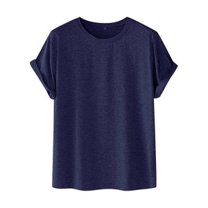 ชุดเซ็ตเสื้อยืดคอกลมแขนสั้นสีกรมท่าสำหรับผู้ชาย ผ้าโพลีเอสเตอร์ 100% ระบายอากาศได้ดี น้ำหนักเบา เหมาะสำหรับฤดูร้อน สไตล์ลำลอง พร้อมกางเกงขาสั้นรูดเชือก - Product Image 5