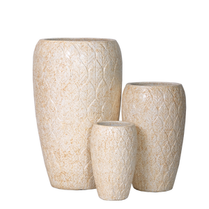 Maceta de Hormigón Acanalado Beige Suave con Orificio de Drenaje para Uso en Interiores/Exteriores, Diseño Rústico Creativo y Novedoso - Product Image 1