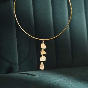 Collier ras du cou en alliage plaqué or avec pendentifs géométriques en pierre naturelle, chaîne minimaliste à maillons, bijoux unisexes pour tous les jours - Product Image 1