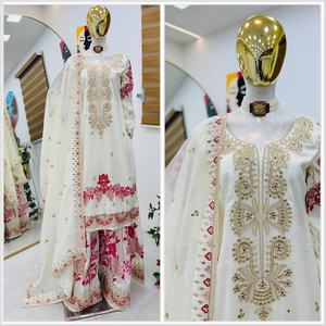 Nouvel ensemble de 3 pièces Sharara Dupatta pour mariage pakistanais traditionnel, en soie Vichitra, avec broderie de sequins et de cordon - Product Image 4
