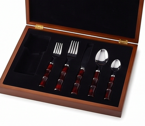 Juego de Cubiertos Vintage con Mango de Bambú, Cubertería de Acero Inoxidable de 5 Piezas, Apto para Lavavajillas, Vajilla para Bodas, Mangos en Tono Rojo - Product Image 3