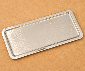 Plateau de service rectangulaire en argent martelé de luxe pour la restauration en gros, idéal pour les hôtels et restaurants, élégant pour les fruits et la présentation de la table. - Product Image 1