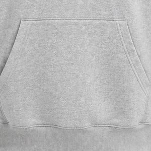 Sudadera con Capucha Heather Gray con Parche Bordado del Escudo de Jack & Jill, Manga Larga, Forro Polar, con Bolsillo Canguro, para Uso Casual - Product Image 4