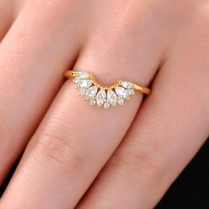 Anillo de Boda Curvo Antiguo con Diamantes Cultivados en Laboratorio, en Oro de 14K, con Corona Marquise, Anillo Apilable de Aniversario para Mujer - Product Image 5