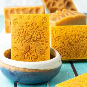 สบู่ทำความสะอาดธรรมชาติทำมือ 150 กรัม สบู่ขมิ้นจากเวียดนาม ขายส่ง - Product Image 6