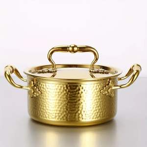 Casserole de service de luxe en cuivre martelé avec couvercle et poignées en laiton – Plat de cuisson haut de gamme en cuivre pour cuisine, restaurant et traiteur - Product Image 1