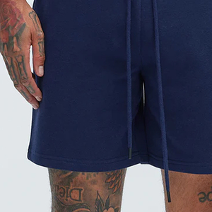Shorts pour hommes pour l'été, conçus pour allier confort, style et fonctionnalité grâce à des matériaux respirants et légers / Vêtements décontractés - Product Image 3