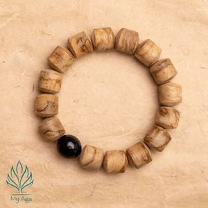 Bracelet en bois d'agar du Vietnam ODM, cadeau unisexe AL-SB-0001-12 avec 16 perles naturelles en bois d'agar en forme de baril et 1 perle de corail fossile - Product Image 1