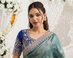 Sari en soie turquoise élégant avec broderie argentée et chemisier bleu pour les occasions de mariage, sari traditionnel pour femmes, longueur au sol - Product Image 2