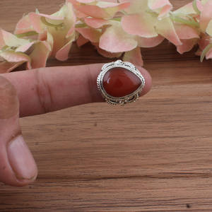 Bague Vintage en Argent Sterling 925 avec Onyx Rouge Pointillé pour Hommes et Femmes, Bijou Artisanal en Onyx, Style Rétro, pour Mariage, Vente en Gros - Product Image 4