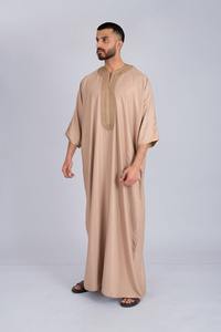 Túnica de algodón personalizada XXL con cuello alto para hombre, ropa islámica transpirable de manga larga para la oración, para Hajj y Ramadán. - Product Image 5
