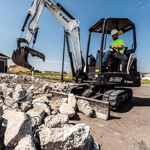 รถขุดขนาดเล็ก Bobcat E32 ประสิทธิภาพสูง เหมาะสำหรับผู้รับเหมาที่ต้องการกำลังยกที่แข็งแกร่ง ดีไซน์กะทัดรัด - Product Image 5
