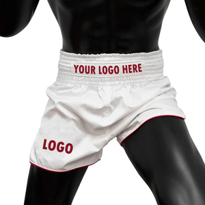 Pantalones Cortos de Muay Thai Personalizados al por Mayor, Diseño Minimalista Blanco Premium, Transpirables, Ligeros, Ajuste Atlético, para Boxeo y Artes Marciales - Product Image 4