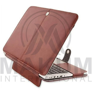 Housse pour ordinateur portable en cuir marron avec fermeture magnétique et intérieur protecteur pour MacBook Pro 13 pouces - Product Image 3