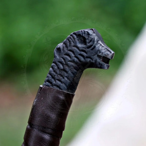 มีดทำมือเหล็กกล้าคาร์บอนสูงสำหรับตั้งแคมป์และล่าสัตว์ ใบมีดทรงดรอปพอยต์ ด้ามหนัง สไตล์ไวกิ้ง พร้อมปลอกมีด สำหรับใช้งานกลางแจ้ง - Product Image 4