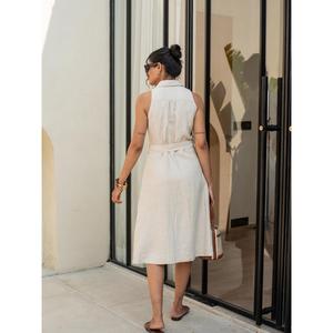 เดรสผ้าฝ้ายลินินแขนกุดทรงมิดิสำหรับผู้หญิง ดีไซน์หรูหรา ติดกระดุม มีเข็มขัด สไตล์ลำลองสำหรับฤดูร้อน พร้อมกระเป๋า - Product Image 5