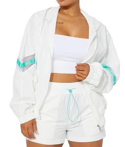 2026 haute qualité femmes Logo personnalisé fermeture éclair complète coupe-vent short ensemble Jogging haut court coupe-vent veste deux pièces ensemble - Product Image 3