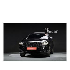 BMW X4 XDrive20i M Sport 2023 avec boîte de vitesses automatique, direction à gauche et caméra de recul, seulement 28 144 km ! - Product Image 3