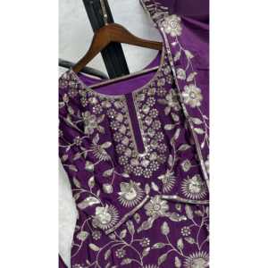 Conjunto de traje de trabajo de secuencia y bordado para mujer - Product Image 5