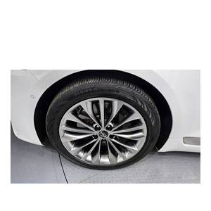 Kia K9 3.8 GDI AWD 2024 con Caja de Cambios Automática, Volante a la Izquierda, Asientos de Cuero - 33,791 km - Product Image 5