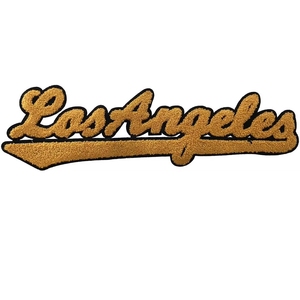 Parche de Chenilla Personalizado de Fábrica Directa, Toalla Bordada con Logotipo para Sudaderas, Chaquetas, Gorras y Bolsos - Product Image 4