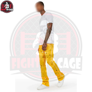 Pantalones de Hombre con Logotipo Personalizado, Diseño Único con Salpicaduras de Pintura Amarilla, Estilo Urbano con Franjas Laterales, Novedad, Ligeros - Product Image 4