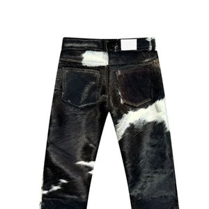 Pantalones de Cuero con Pelo Personalizados, Estilo Urbano, de Piel de Vaca Genuina con Pelo Natural, Estilo Occidental, Ajustados, Hechos a Mano en Pakistán, de Alta Calidad - Product Image 2