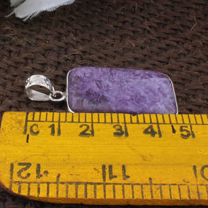 Collar Artesanal de Plata de Ley 925 con Colgante de Charoita, Gema Natural Púrpura, Corte Rectangular, Joyería Vintage al por Mayor - Product Image 4
