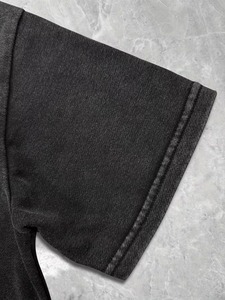 Camisetas de Algodón Lavado al Ácido para Hombre, Personalizadas con MOQ Bajo, Estilo Urbano Oversize, Tejido Suave y Pesado de 230g - Product Image 4