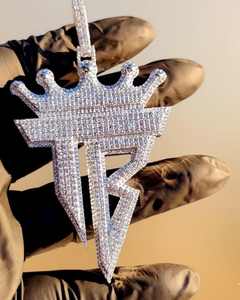 Pendentif personnalisé entièrement serti de moissanite VVS, en argent 925, style hip-hop, avec initiales ou lettres personnalisées pour homme. - Product Image 2