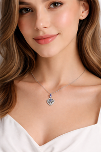 สร้อยคอจี้รูปโล่สไตล์วินเทจ Revalia ประดับเพชร พร้อมสายโซ่สำหรับผู้หญิง เหมาะสำหรับเป็นของขวัญ - Product Image 5