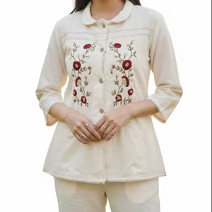 Tunique en coton Khadi – Chemise brodée à la main à motifs floraux pour femmes, idéale pour le bureau et la plage en été - Product Image 1