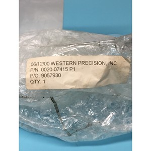 AMAT 0020-07415 FLANGE, BIAS 300MM, HDPCVD, 170875 - Equipo y Piezas de Semiconductores de Confianza de Marca Global - Product Image 4