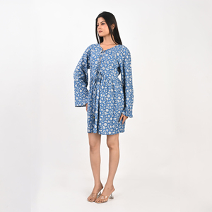 Elegante Vestido Casual de Verano con Estampado Floral, Cuello en V, Manga Larga, Cintura Natural con Lazo, Estilo Bohemio - Product Image 4
