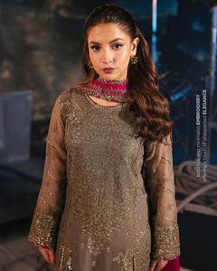 Salwar Kameez de qualité supérieure très demandé pour femmes, idéal pour les fêtes, les mariages, les occasions de plage - Matière viscose, évacuation de l'humidité - Product Image 3
