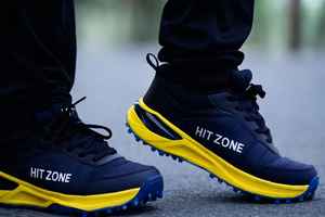 Chaussures de cricket avec crampons en caoutchouc, légères, lavables, matière douce, longue durée de vie, confort optimal, disponibles dans toutes les couleurs. - Product Image 2