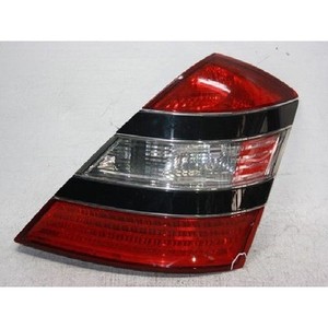 ไฟท้ายขวามือสองสำหรับรถ S-class รุ่น A2218200464 - Product Image 1