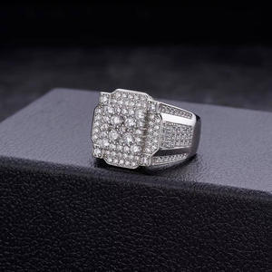 Anillo Cuadrado de Diamante Cultivado en Laboratorio de Plata 925 de Lujo para Compradores Mayoristas de Joyería - Product Image 1