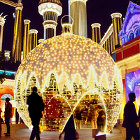 Toprex décor extérieur personnalisé projet commercial 3d grand led déco motif boule arc lumières lumière de Noël